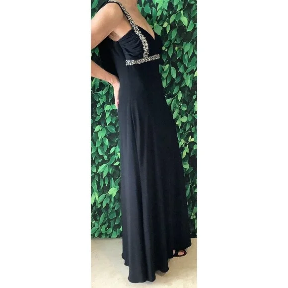 👗 Betsy & Adam Black Gown – Rhinestone Crisscross Waterfall Back– Size 8P - Picture 5 of 8
